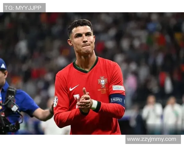 历史足球巨星星级排名盘点 盘点足坛传奇人物的辉煌成就与影响力 历史足球巨星星级排名盘点 盘点足坛传奇人物的辉煌成就与影响力