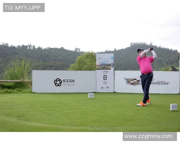 绿茵王者英姿尽显球场风云再现热血少年的帅气瞬间 绿茵王者英姿尽显球场风云再现热血少年的帅气瞬间